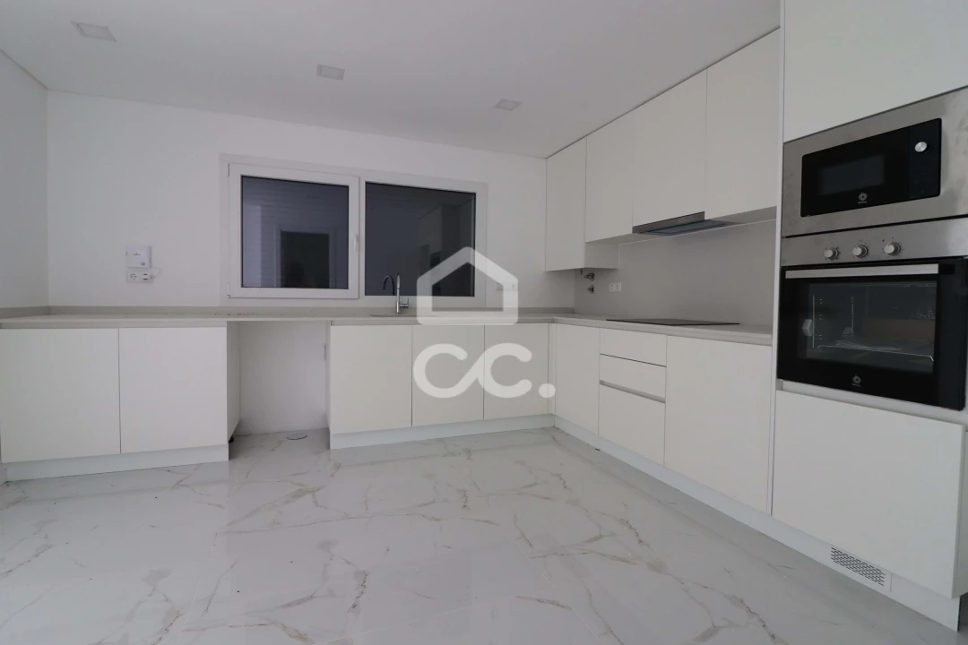 Moradia T3 para Venda em Arazede Foto 3