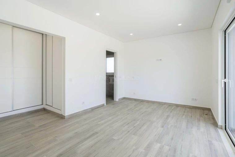 Moradia T4 para Venda em Altura Foto 20