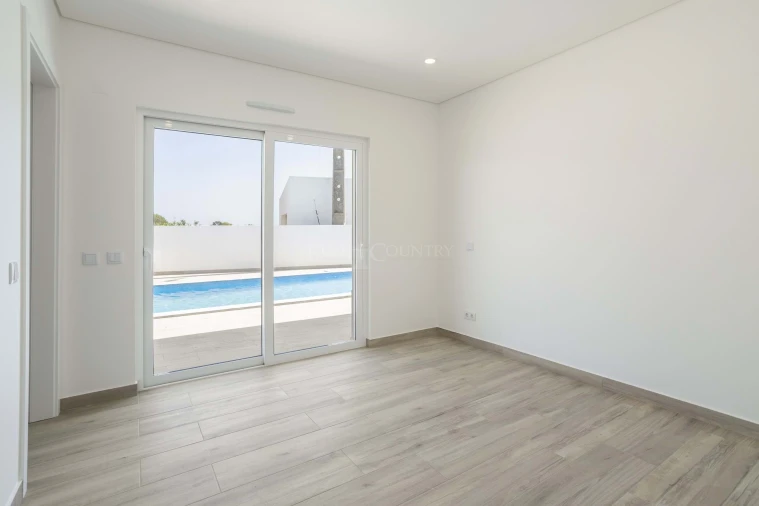 Moradia T4 para Venda em Altura Foto 23