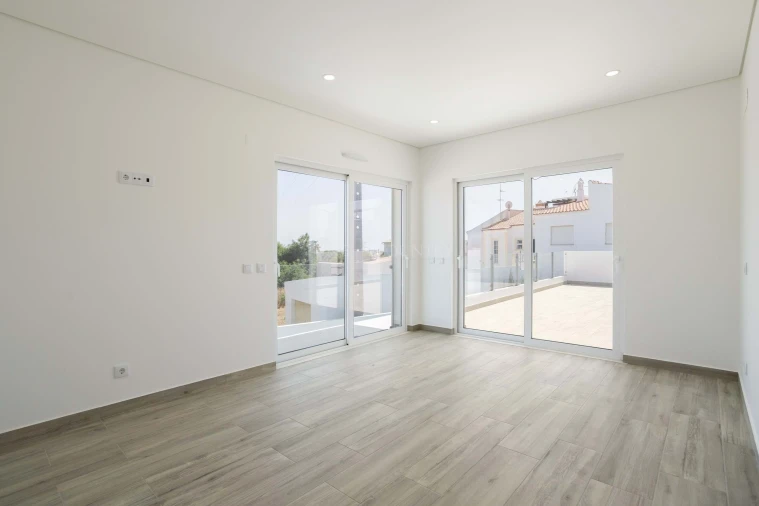 Moradia T4 para Venda em Altura Foto 17