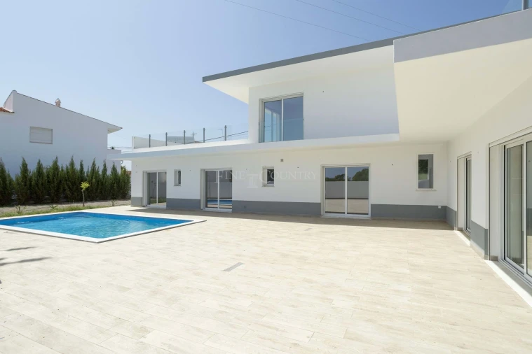 Moradia T4 para Venda em Altura Foto 32