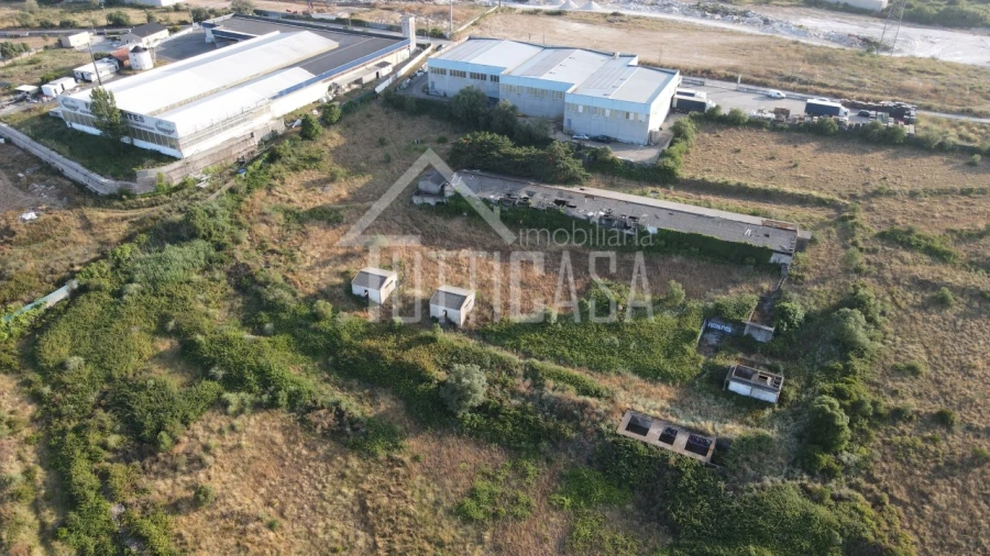 Terreno Comércio / Armazém para Venda em Venda do Pinheiro e Santo Estêvão das Galés Foto 9