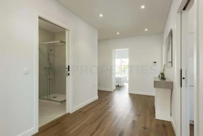 Apartamento T3 para Venda em Albufeira e Olhos de Água
