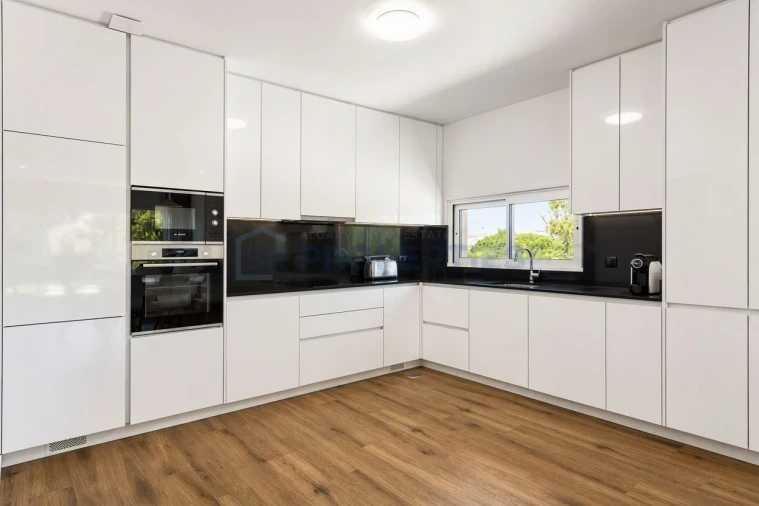 Apartamento T3 para Venda em Albufeira e Olhos de Água Foto 4