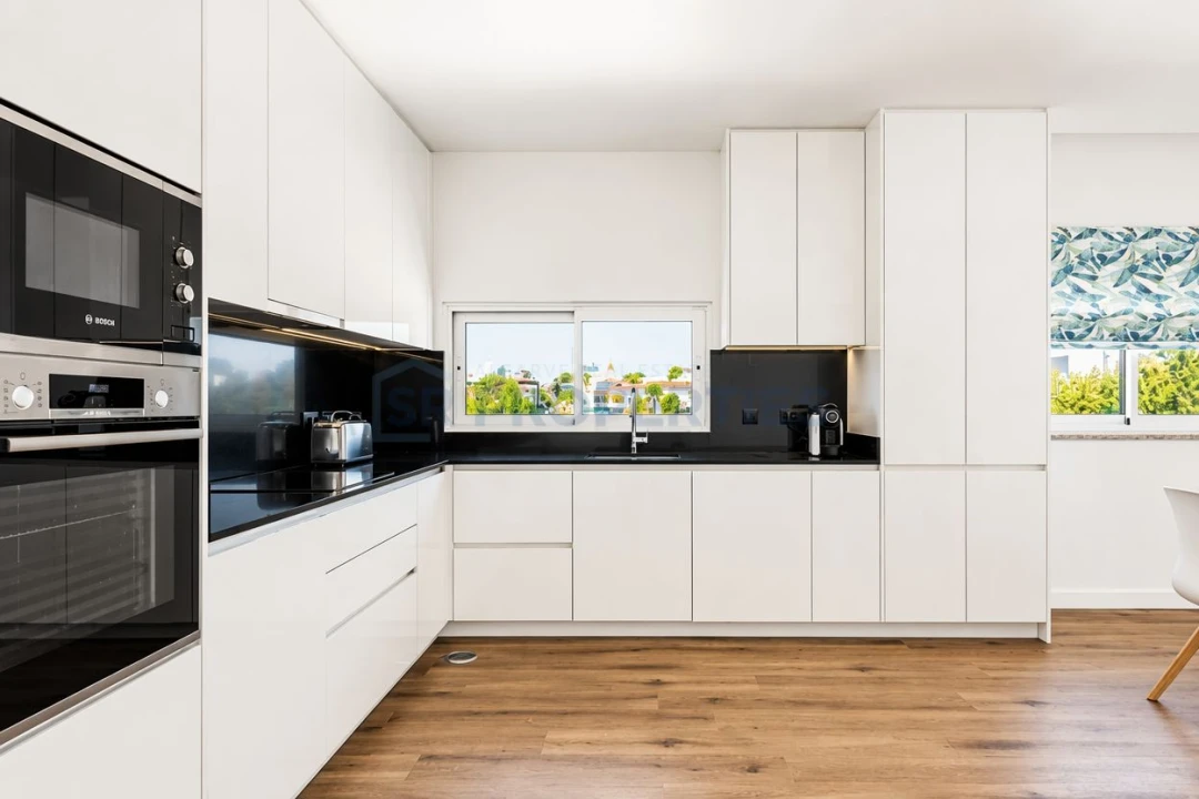 Apartamento T3 para Venda em Albufeira e Olhos de Água Foto 16