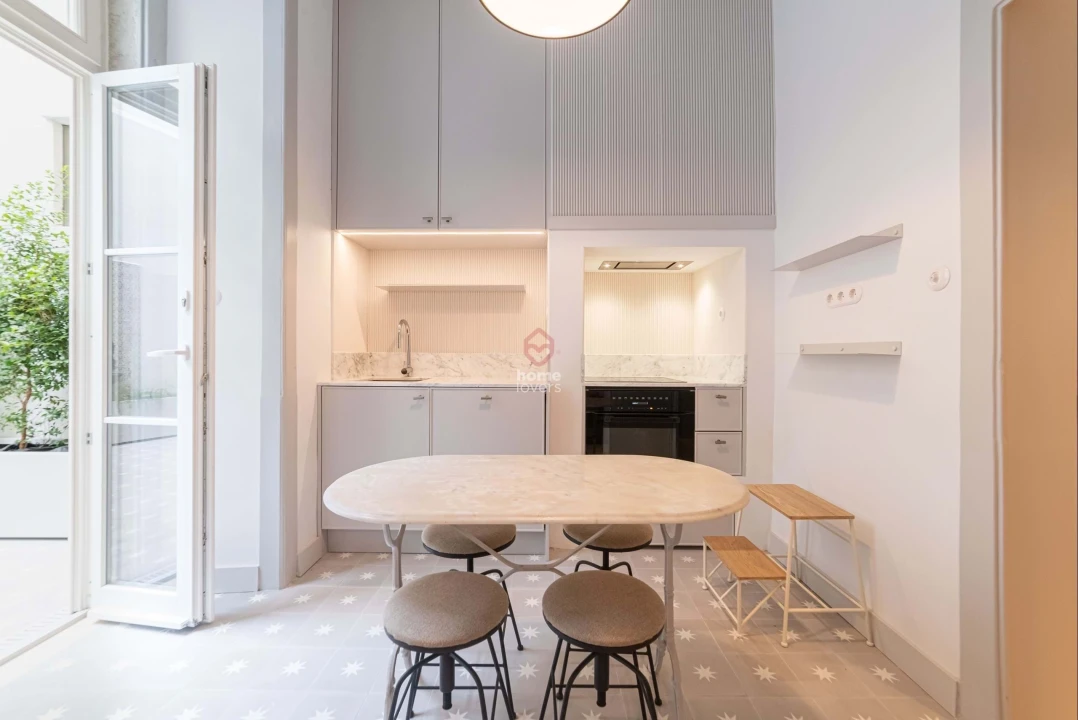 Apartamento T2 para Venda em Misericórdia Foto 6