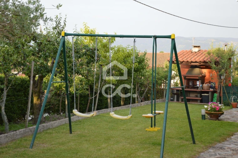 Moradia T4 para Venda em Vale de Anta Foto 11