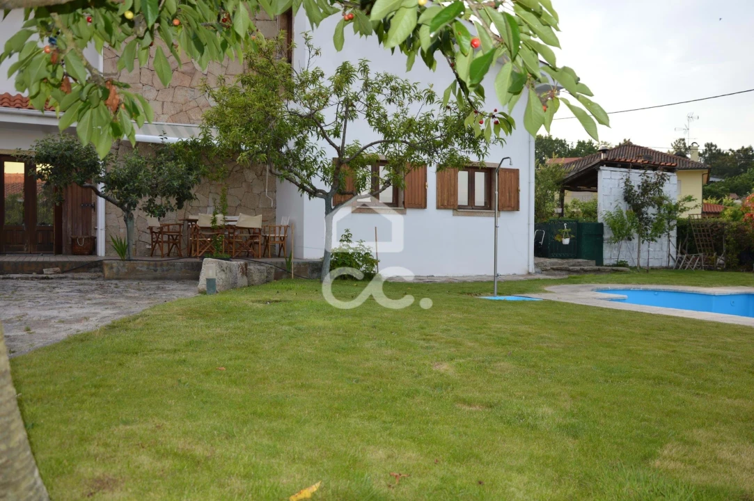 Moradia T4 para Venda em Vale de Anta Foto 14