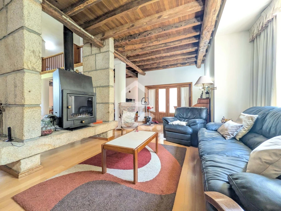 Moradia T4 para Venda em Vale de Anta Foto 6