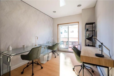 Negócio para Arrendamento em Estrela