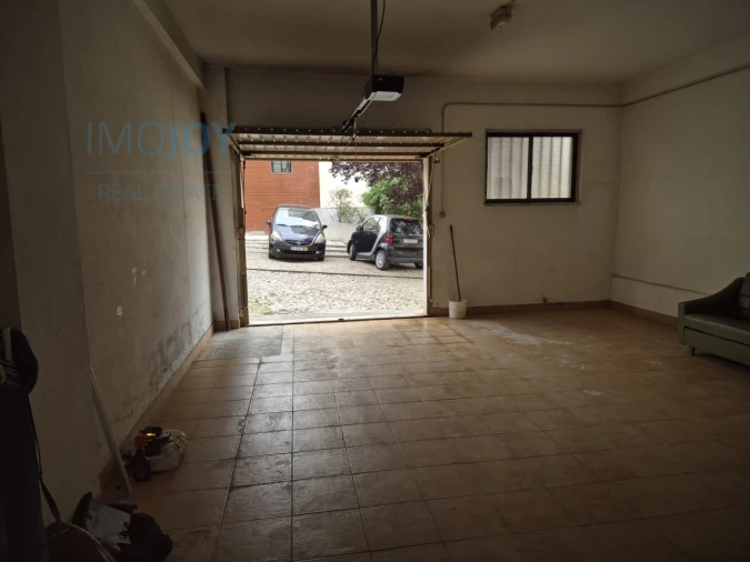 Garagem para Arrendamento em Odivelas Foto 6