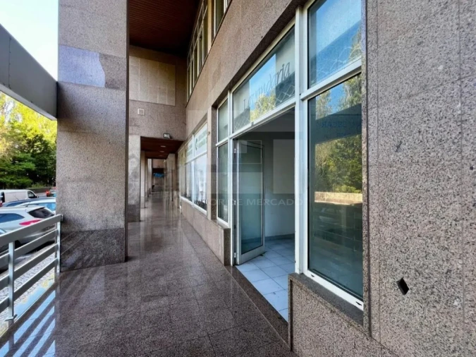 Loja para Venda em Queluz e Belas Foto 4