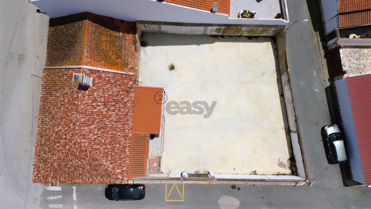 Moradia T2 para Venda em Alvalade Foto 24