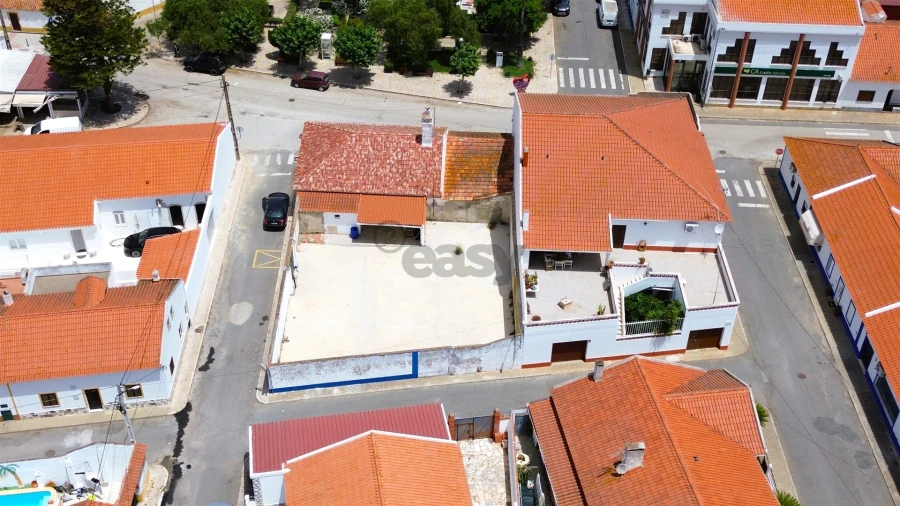 Moradia T2 para Venda em Alvalade Foto 3