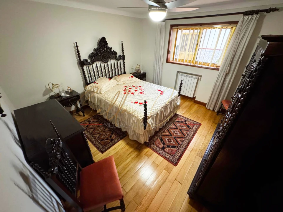 Moradia T4 para Venda em Branca Foto 32