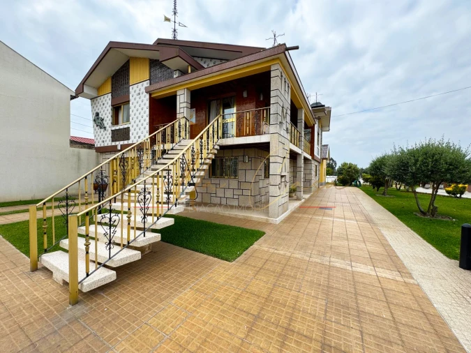 Moradia T4 para Venda em Branca Foto 4