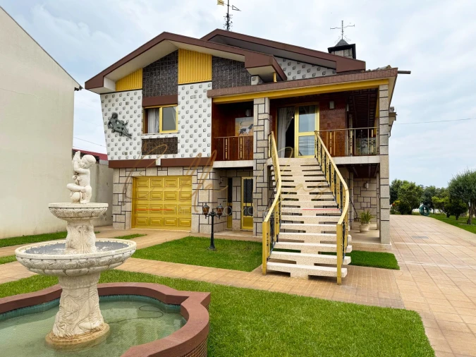 Moradia T4 para Venda em Branca Foto 3