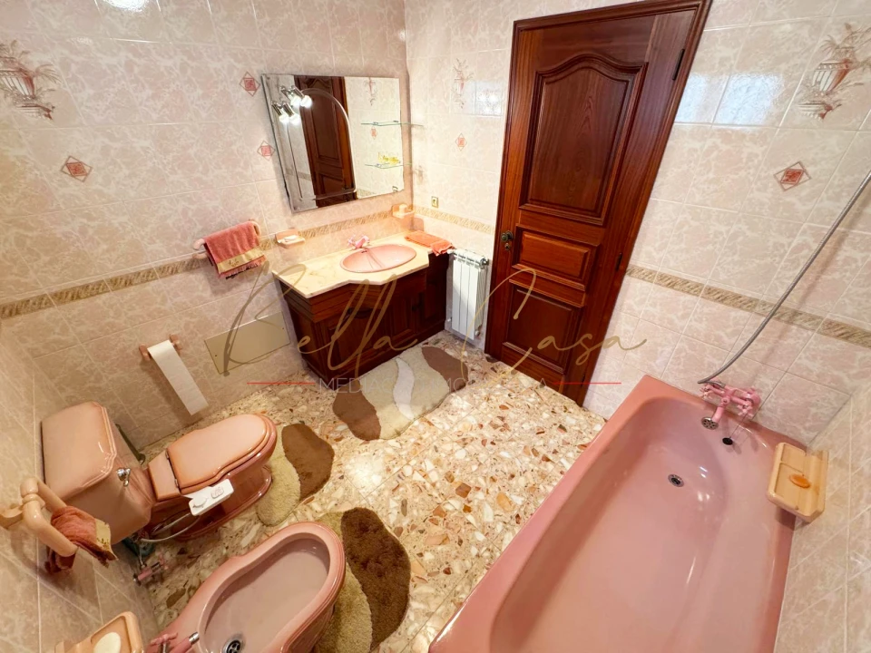 Moradia T4 para Venda em Branca Foto 34