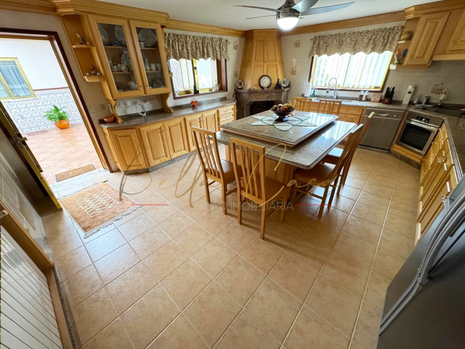 Moradia T4 para Venda em Branca Foto 17