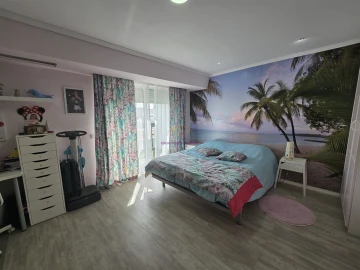 Apartamento T6 para Venda em Campolide