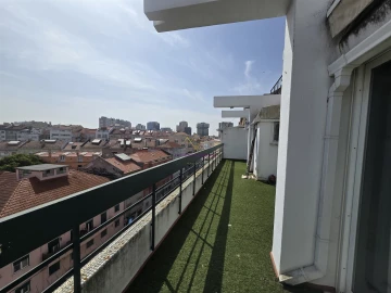 Apartamento T6 para Venda em Campolide