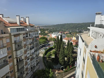 Apartamento T6 para Venda em Campolide