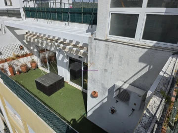 Apartamento T6 para Venda em Campolide