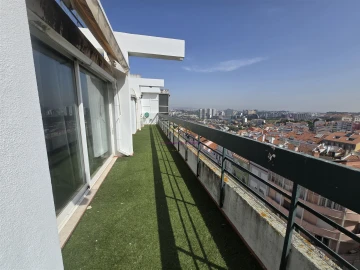 Apartamento T6 para Venda em Campolide