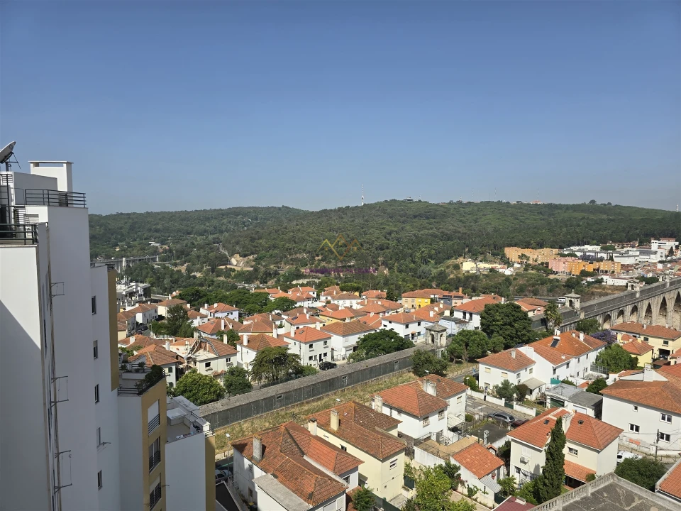 Apartamento T6 para Venda em Campolide Foto 59