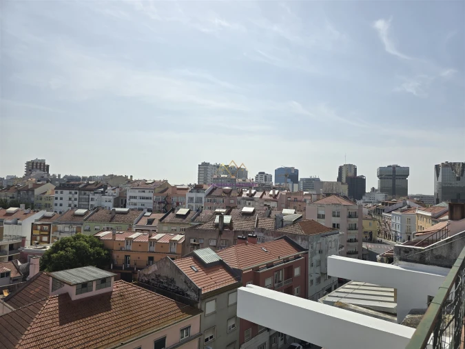 Apartamento T6 para Venda em Campolide Foto 53