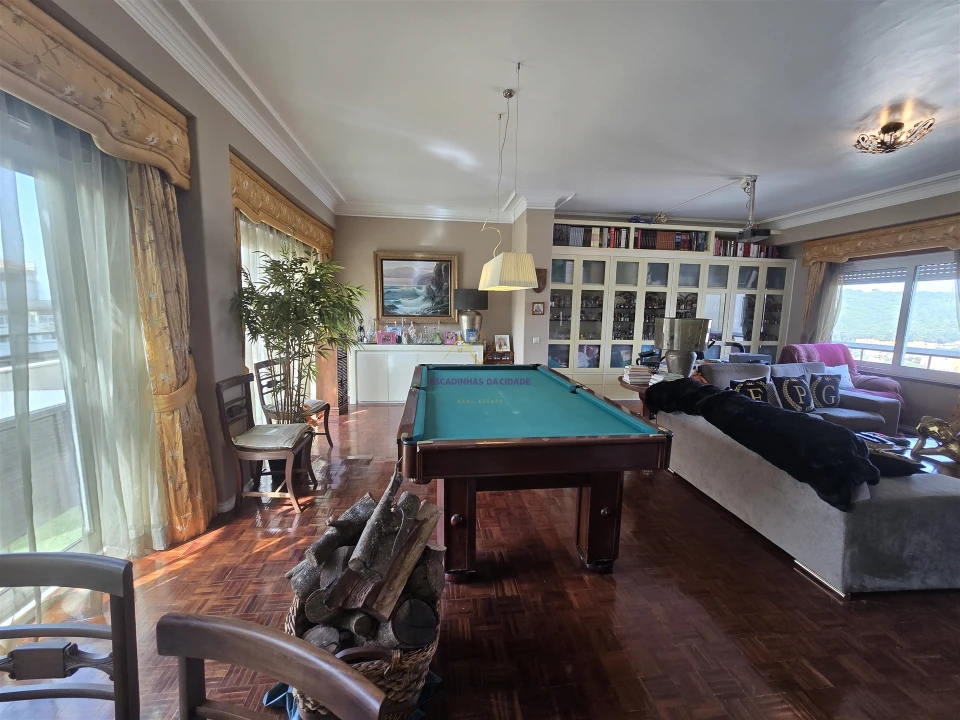 Apartamento T6 para Venda em Campolide Foto 43