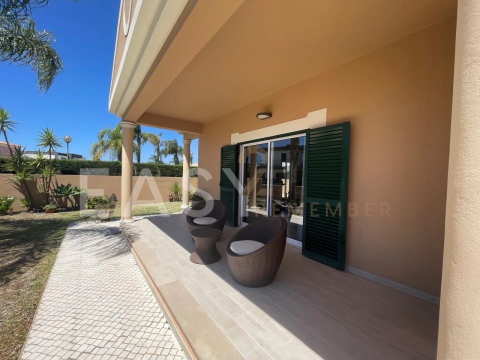 Moradia T4 para Venda em Albufeira e Olhos de Água Foto 52