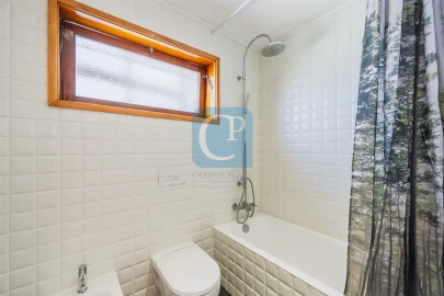 Apartamento T2 para Arrendamento em Lordelo do Ouro e Massarelos