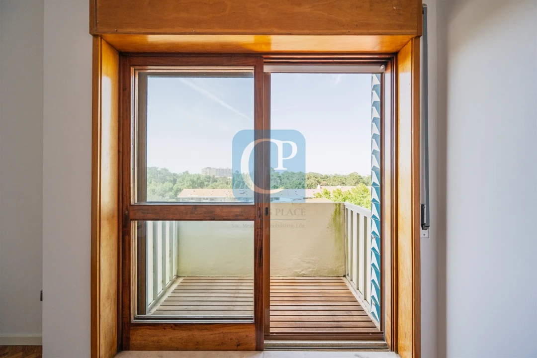 Apartamento T2 para Arrendamento em Lordelo do Ouro e Massarelos Foto 23