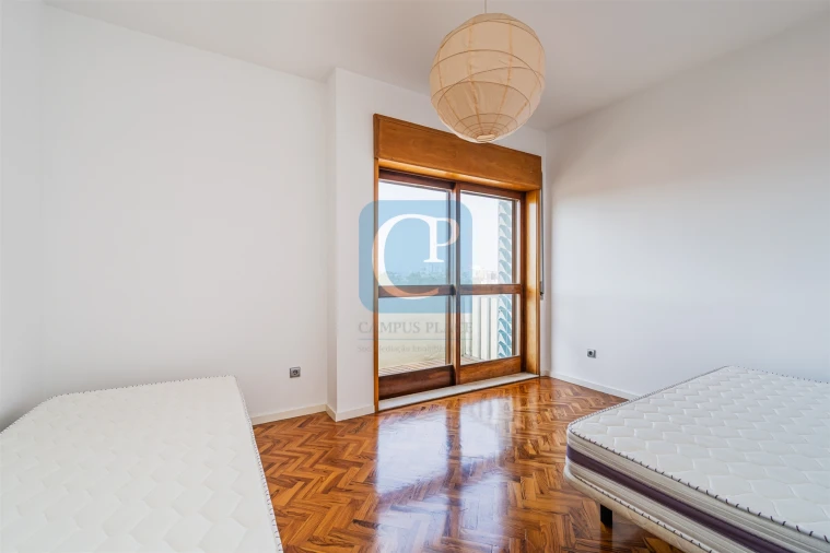 Apartamento T2 para Arrendamento em Lordelo do Ouro e Massarelos Foto 20
