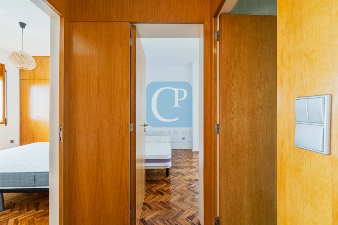 Apartamento T2 para Arrendamento em Lordelo do Ouro e Massarelos Foto 14