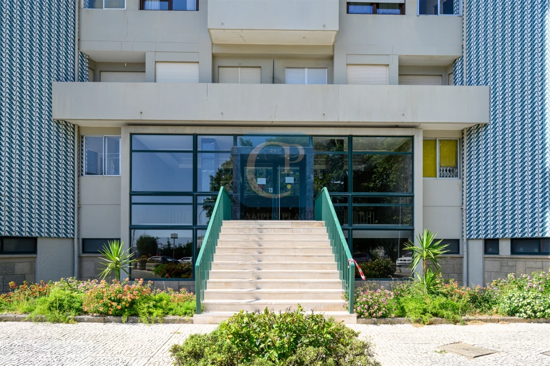 Apartamento T2 para Arrendamento em Lordelo do Ouro e Massarelos Foto 26