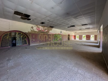 Prédio para Venda em União das Freguesias de Setúbal