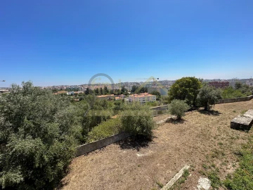 Prédio para Venda em União das Freguesias de Setúbal