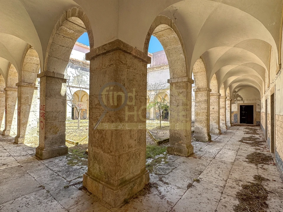 Prédio para Venda em União das Freguesias de Setúbal Foto 1