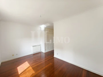 Apartamento T4 para Venda em Cascais e Estoril