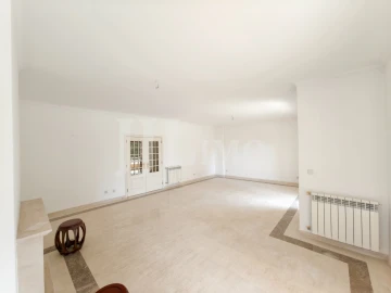 Apartamento T4 para Venda em Cascais e Estoril