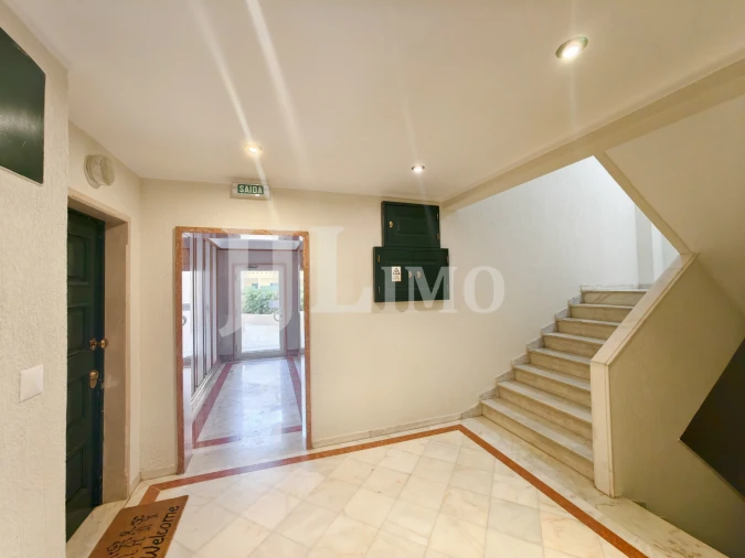 Apartamento T4 para Venda em Cascais e Estoril Foto 3