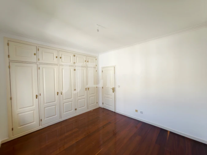 Apartamento T4 para Venda em Cascais e Estoril Foto 28