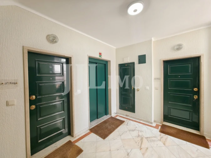 Apartamento T4 para Venda em Cascais e Estoril Foto 4