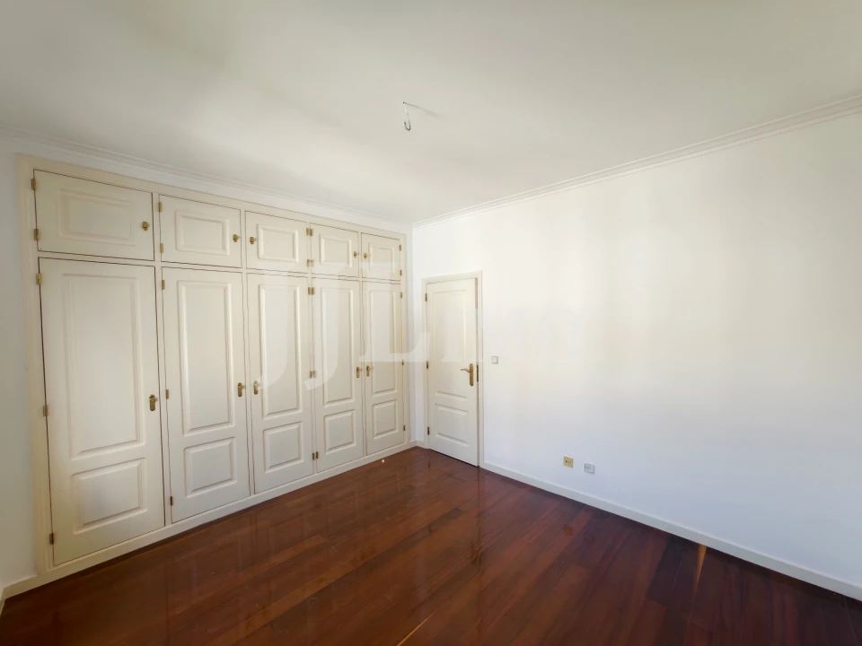 Apartamento T4 para Venda em Cascais e Estoril Foto 28