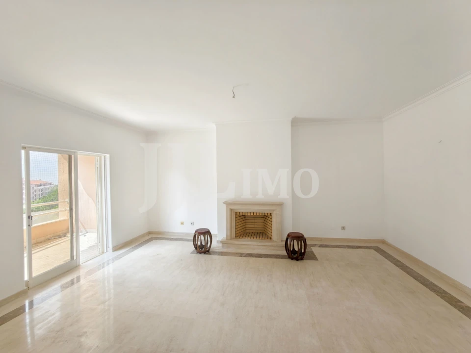Apartamento T4 para Venda em Cascais e Estoril Foto 10
