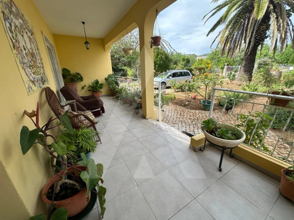 Moradia T7 para Venda em Santa Barbara de Nexe Foto 7