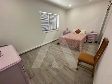 Moradia T7 para Venda em Santa Barbara de Nexe