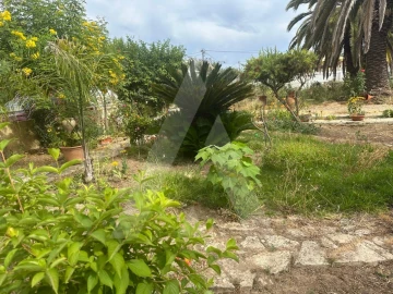 Moradia T7 para Venda em Santa Barbara de Nexe